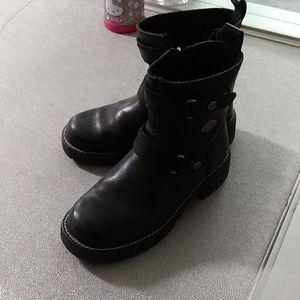 Women's Harley Davidson boots